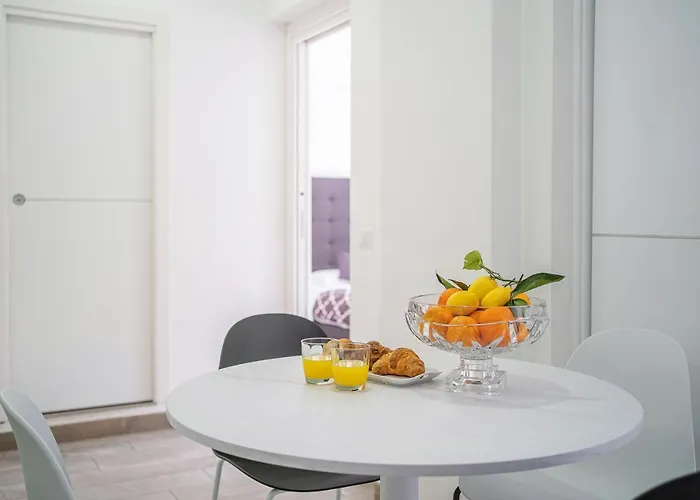 Sorrentovibes - Conny's House Апартаменти Сорренто