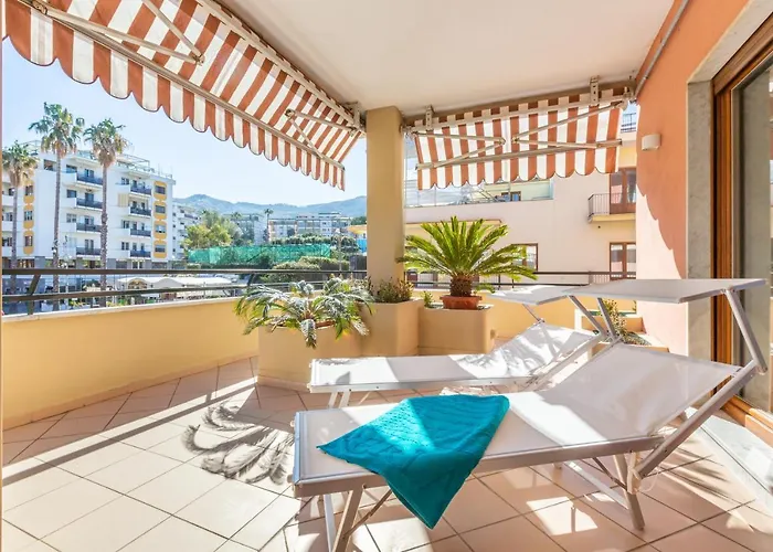 Sorrentovibes - Conny's House Appartement *