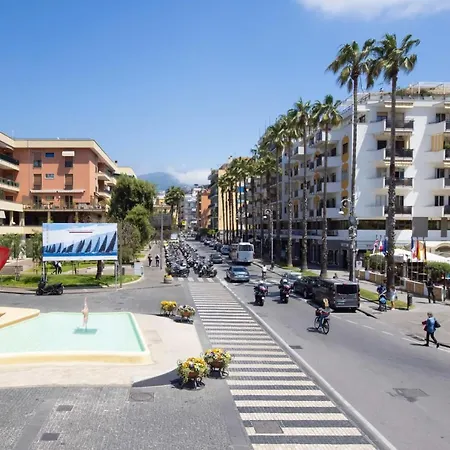 Sorrentovibes - Conny's House Appartement *